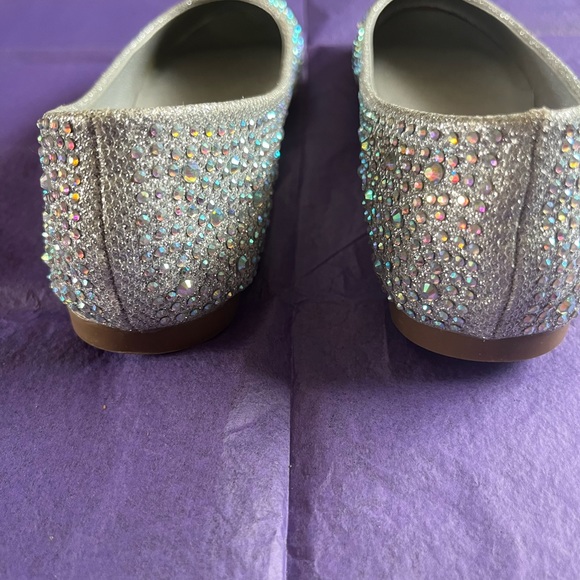 Women’s Flats - Picture 3 of 6